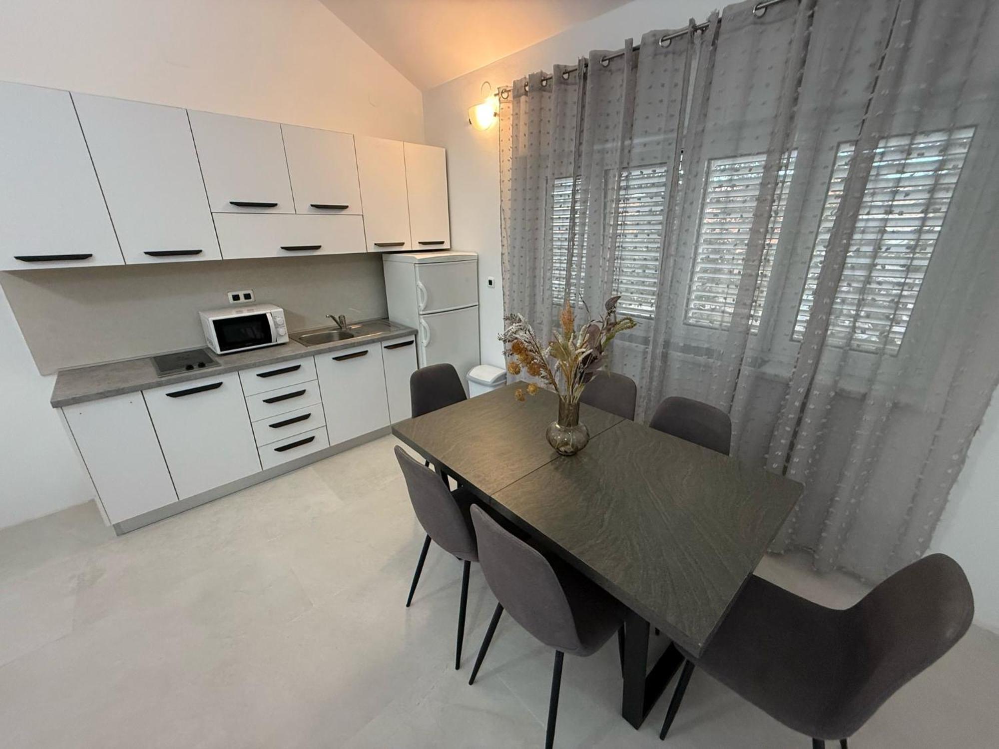 Apartments Andela 돈제페트레케인 외부 사진